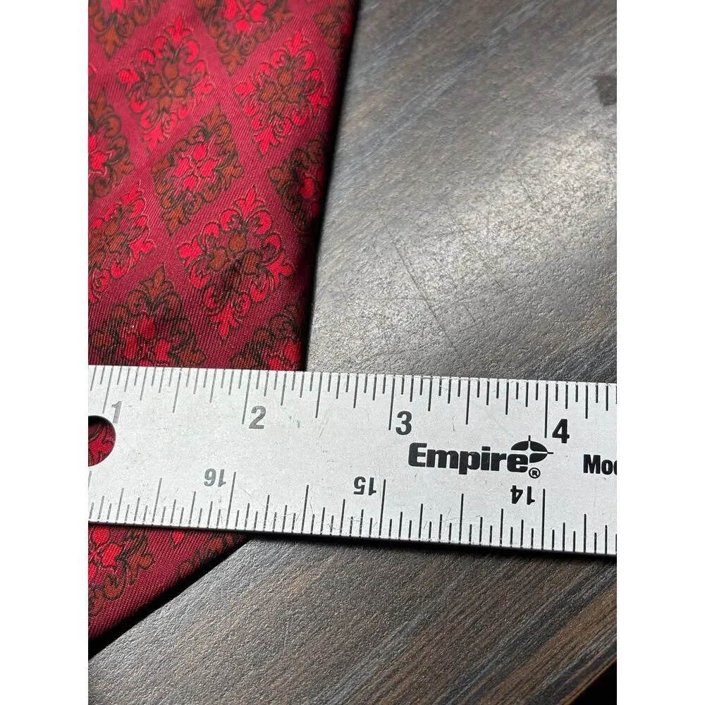Vintage Harry Allenfall Duluth Skinny Neck Tie Pink Geometric All Silk Office
